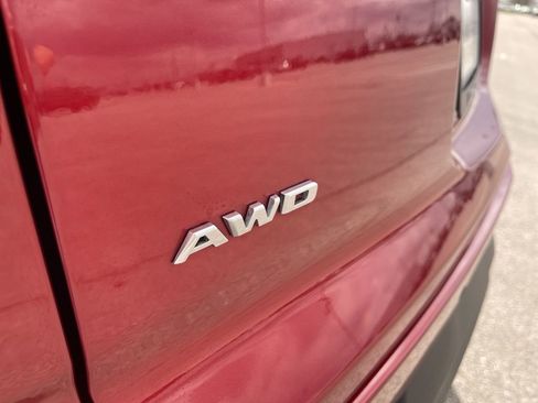 Used 2023 Cadillac XT4 Premium Luxury AWD/4WD image 13