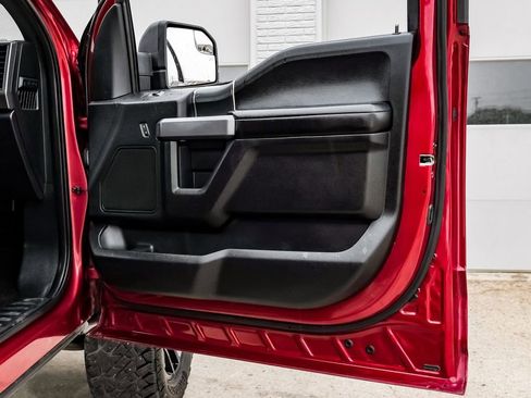 Used 2018 Ford F150 XLT w/ Equipment Group 302A Luxury AWD/4WD image 41