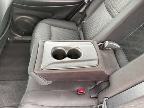 Used 2020 Nissan Rogue SV FWD image 32