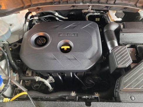 Used 2017 Hyundai Tucson SE image 30