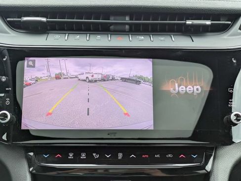 Used 2026 Jeep Grand Cherokee Limited w/ Limited Altitude Package RWD image 21