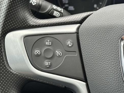 Used 2022 GMC Terrain SLE w/ Elevation Edition image 28