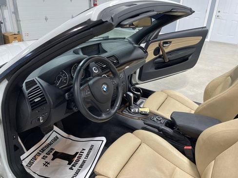 Used 2012 BMW 128i Convertible RWD image 17