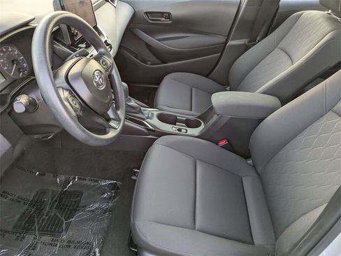 Used 2025 Toyota Corolla LE image 24
