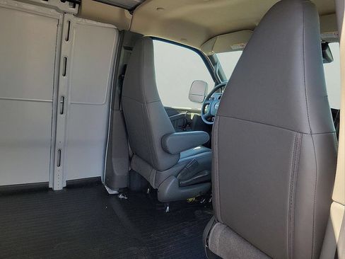 New 2026 GMC Savana 2500 Extended w/ Driver Convenience Package RWD image 12