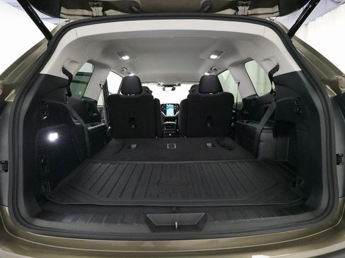 Used 2025 Subaru Ascent Premium image 10