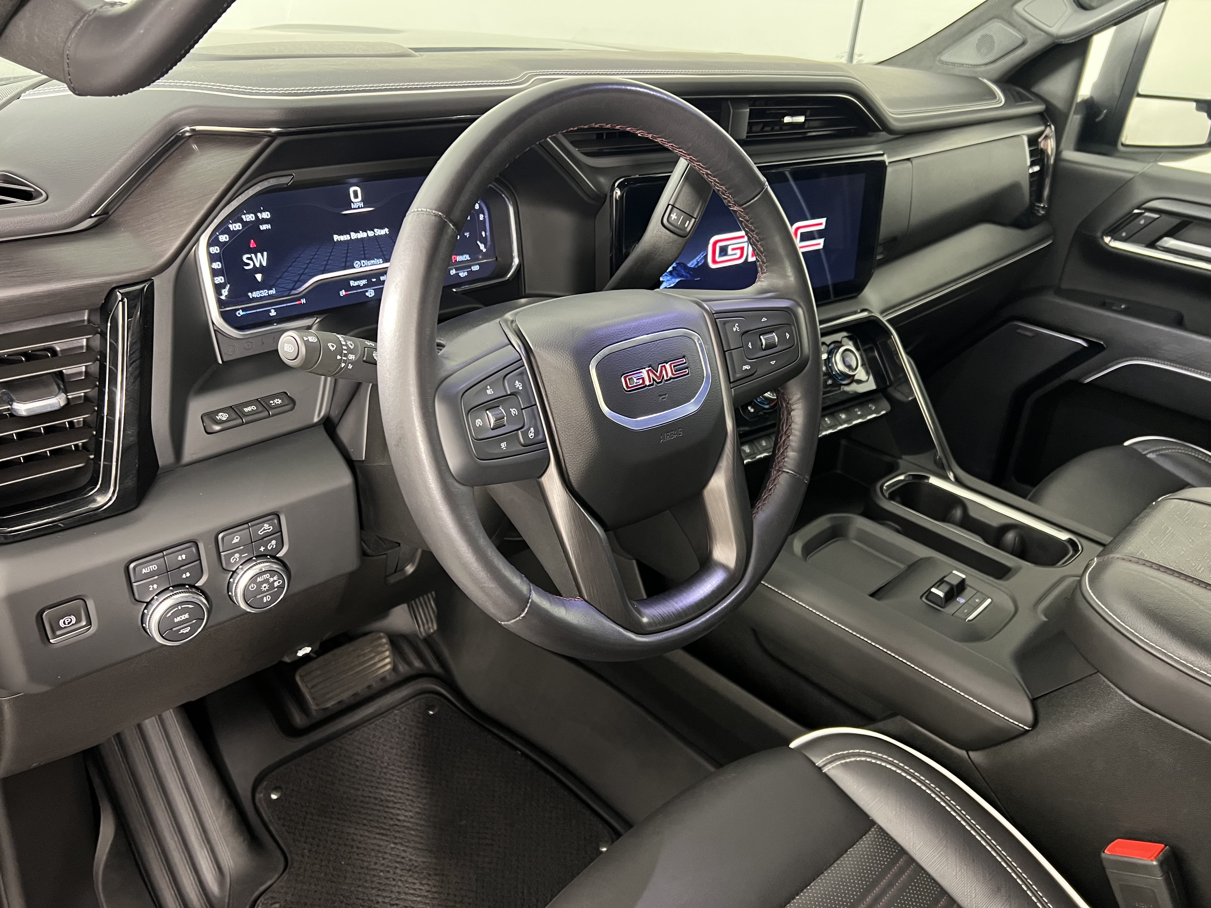 Used 2024 GMC Sierra 2500 AT4X AWD/4WD image 17