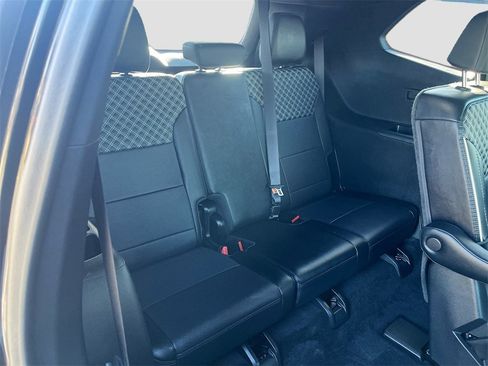 Used 2024 GMC Acadia Denali w/ Super Cruise Package image 29