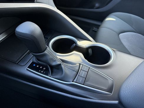 Used 2024 Toyota Camry LE image 25