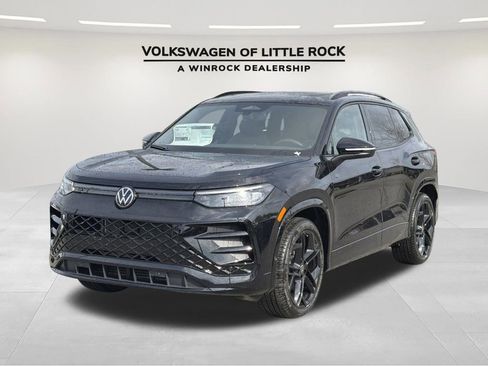 New 2026 Volkswagen Tiguan SE R-Line FWD image 1