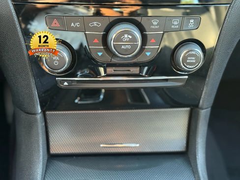 Used 2014 Chrysler 300 S image 73