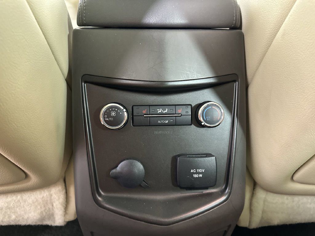 Used 2017 Lincoln MKT FWD image 24