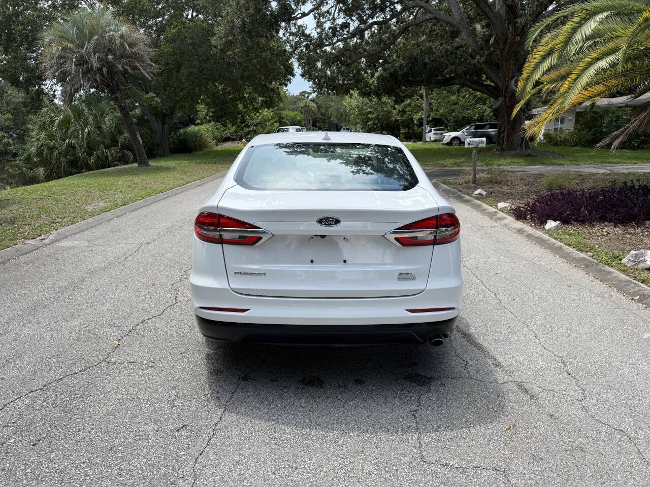 Used 2020 Ford Fusion SEL FWD image 5