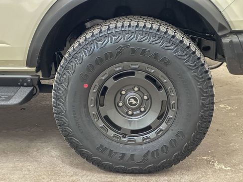 New 2025 Ford Bronco Badlands w/ Sasquatch Package image 41