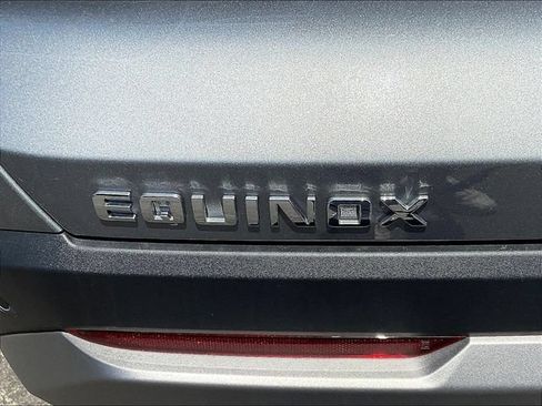 New 2027 Chevrolet Equinox LT w/ Convenience Package II FWD image 11