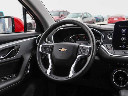 Used 2023 Chevrolet Blazer LT FWD image 16