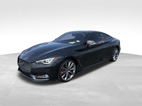 Used 2019 INFINITI Q60 Red Sport 400 w/ Proactive Package AWD/4WD image 7