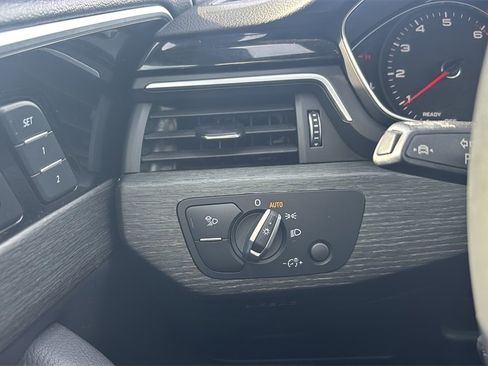 Used 2023 Audi A4 2.0T Premium w/ Convenience Package image 19