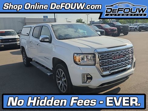 Used 2022 GMC Canyon Denali AWD/4WD image 1
