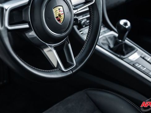 Used 2016 Porsche Cayman GT4 image 27