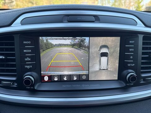 Certified 2019 Kia Sorento SX w/ Paint Protection Package image 6