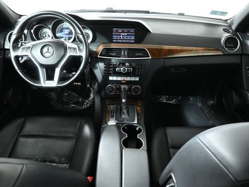 Used 2013 Mercedes-Benz C 300 4MATIC Sedan image 4