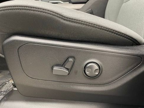 Used 2023 RAM 1500 Big Horn image 8