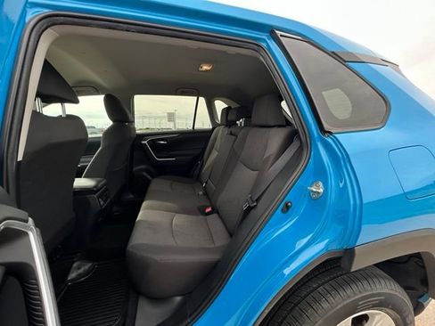 Used 2021 Toyota RAV4 XLE FWD image 23