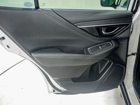 Used 2020 Subaru Outback Limited image 32