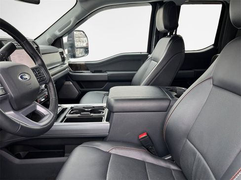 Used 2023 Ford F350 Lariat w/ Tow Technology Package image 12