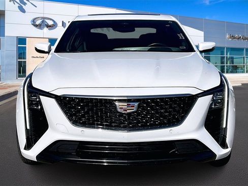 Used 2025 Cadillac CT5 Premium Luxury image 3