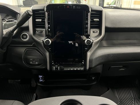New 2026 RAM 2500 Tradesman AWD/4WD image 9