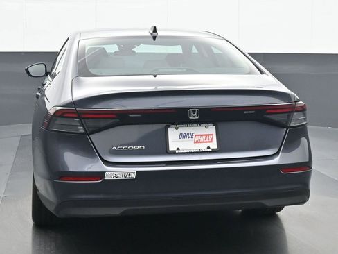 Used 2023 Honda Accord EX image 5