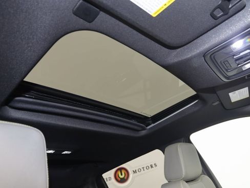 Used 2025 Chevrolet Silverado 2500 ZR2 image 11