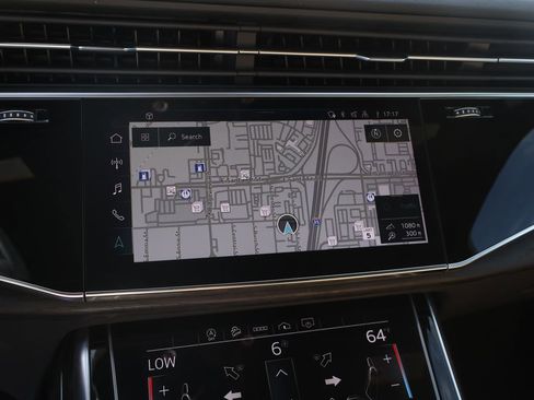 Used 2022 Audi Q7 AWD/4WD image 43
