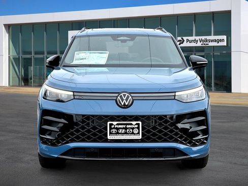 New 2026 Volkswagen Tiguan SE R-Line FWD image 3