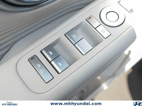 New 2026 Hyundai Ioniq 9 Limited AWD/4WD image 25