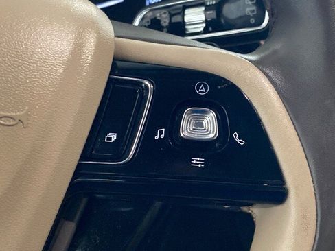 Used 2022 Lincoln Corsair AWD w/ Equipment Group 101A image 20