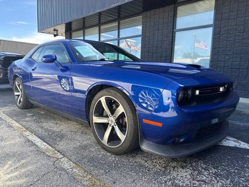 Used 2019 Dodge Challenger GT w/ Cold Weather Group RWD image 2
