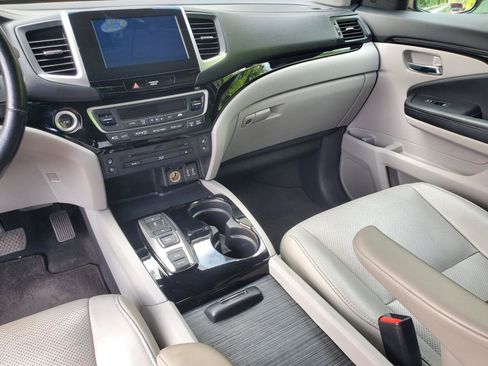 Used 2016 Honda Pilot Elite image 32