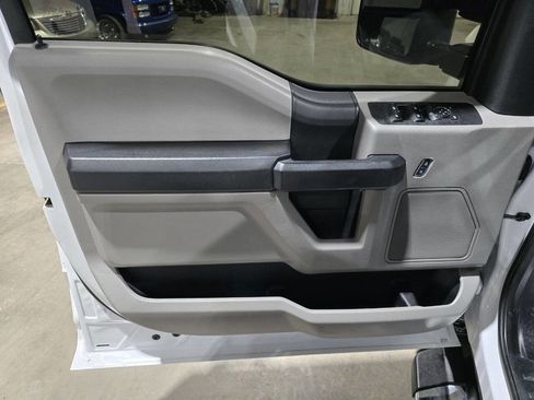 Used 2020 Ford F250 XL w/ STX Appearance Package image 29