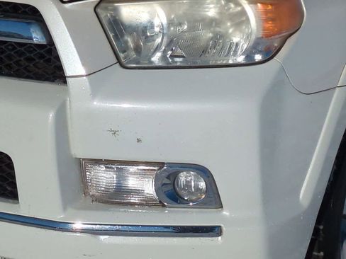 Used 2013 Toyota 4Runner SR5 image 10