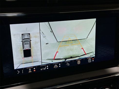 Used 2024 GMC Sierra 1500 AT4X image 14