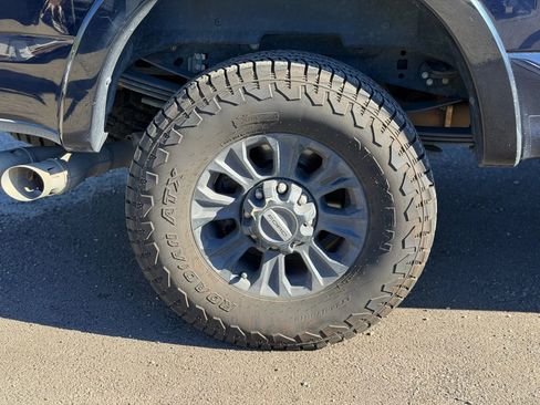 Used 2022 Ford F350 Platinum w/ Tremor Off-Road Package image 11