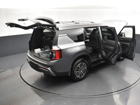 New 2026 Nissan Armada SL image 33