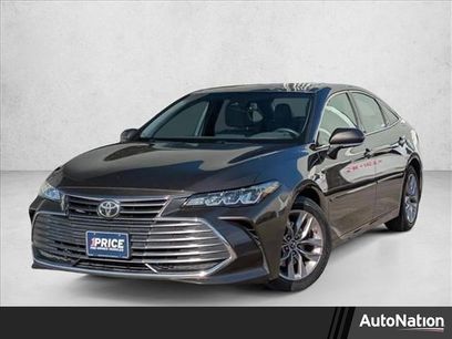 Used 2019 Toyota Avalon XLE w/ Moonroof Package