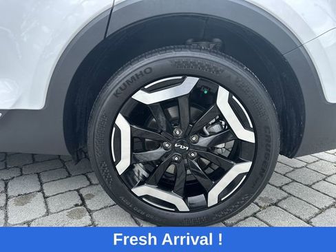 Used 2025 Kia Telluride S FWD image 11