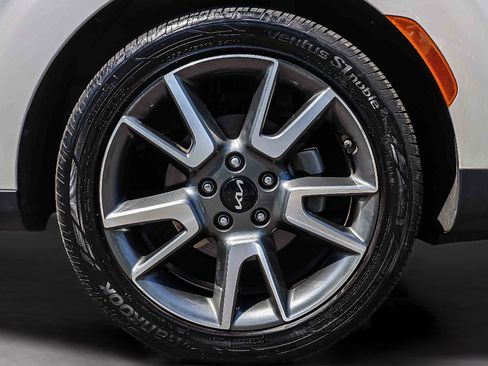 Certified 2024 Kia Soul EX w/ Option Group 015 FWD image 29
