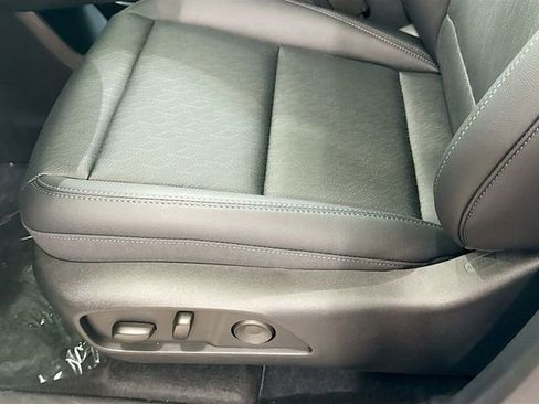 New 2026 Chevrolet Equinox LT w/ Convenience Package II image 20