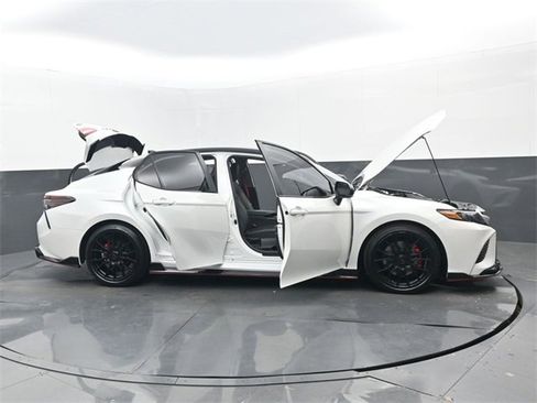 Used 2024 Toyota Camry image 33